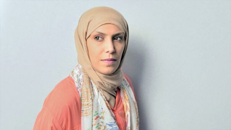 الناشطة الحقوقية الكويتية هديل بوقريص: محمد الميل خارج الكويت بسبب الحكم الصادر ضده